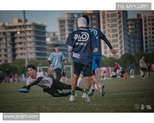 张强独家分享飞盘技巧与心得体会助你成为飞盘高手的秘诀 张强独家分享飞盘技巧与心得体会助你成为飞盘高手的秘诀