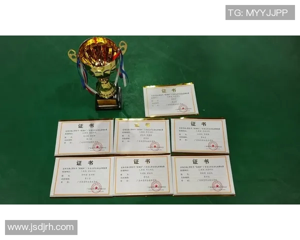 李静独家分享羽毛球技巧与训练心得助你提升竞技水平