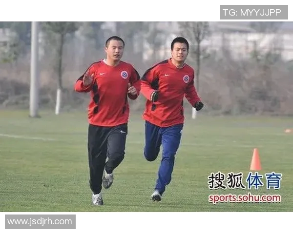 高翔独家采访足球明星揭秘他们的训练生活与职业梦想 高翔独家采访足球明星揭秘他们的训练生活与职业梦想