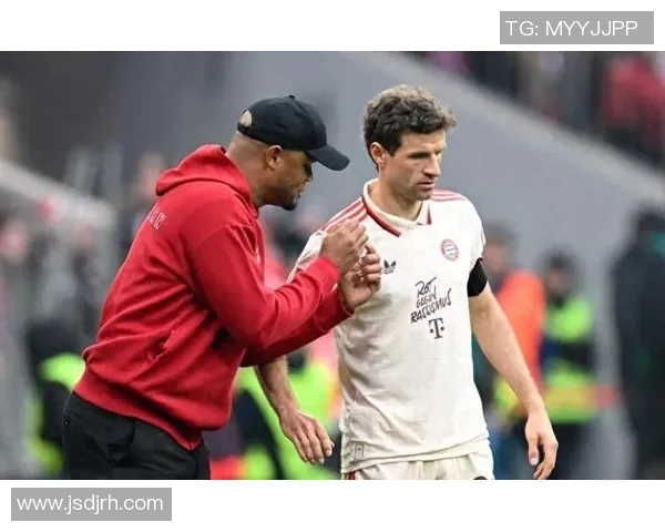 黑人足球明星老将的传奇故事与辉煌成就回顾 黑人足球明星老将的传奇故事与辉煌成就回顾