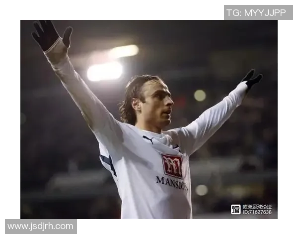 优雅之舞球场上的绅士与淑女足球明星的魅力与风采 优雅之舞球场上的绅士与淑女足球明星的魅力与风采